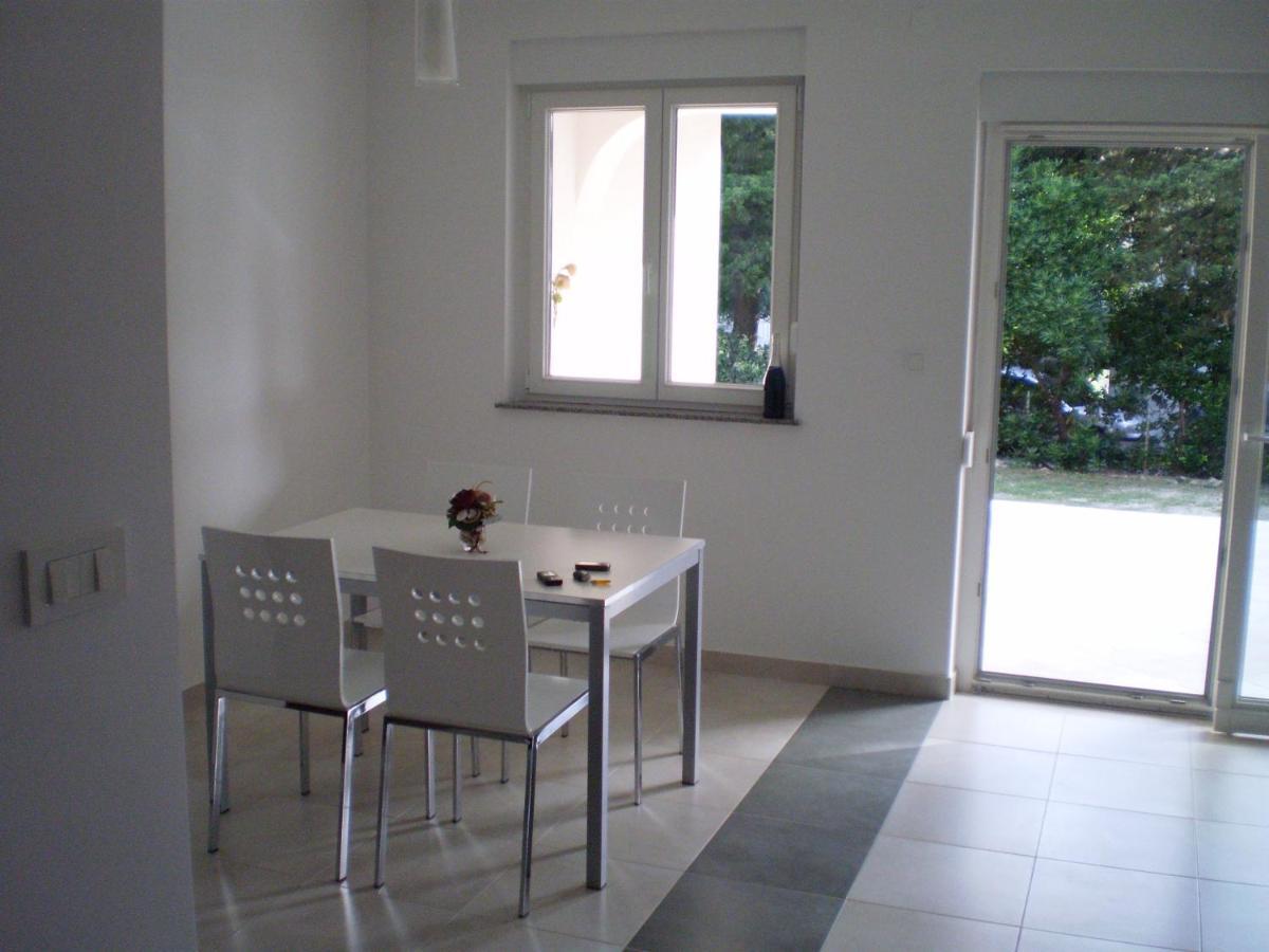 Apartments By The Sea Banjol, Rab - 12838 Екстериор снимка